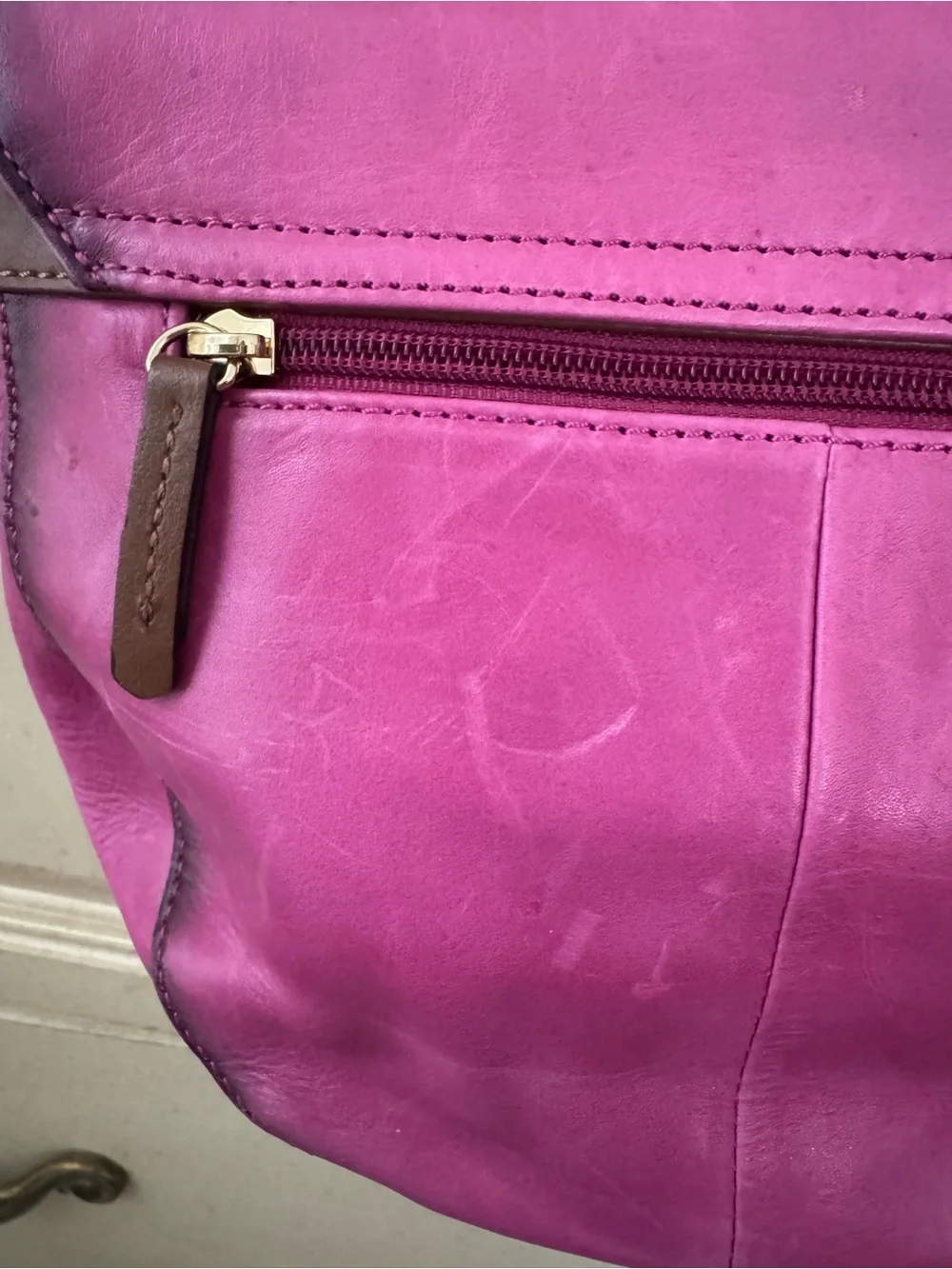 Stylish Pink Leather Crossbody Saddle Bag